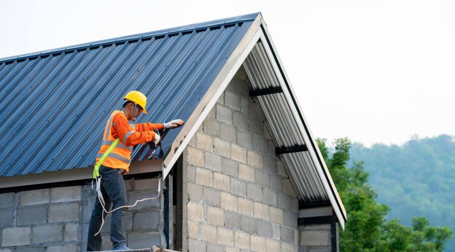 Professional roofing  contractor services in Perth